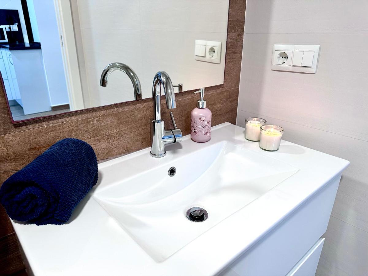 Apartamento La Cala Del Moral Sol Y Mar Appartement Buitenkant foto
